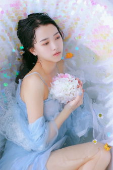 家庭群交小说小龟和王艳